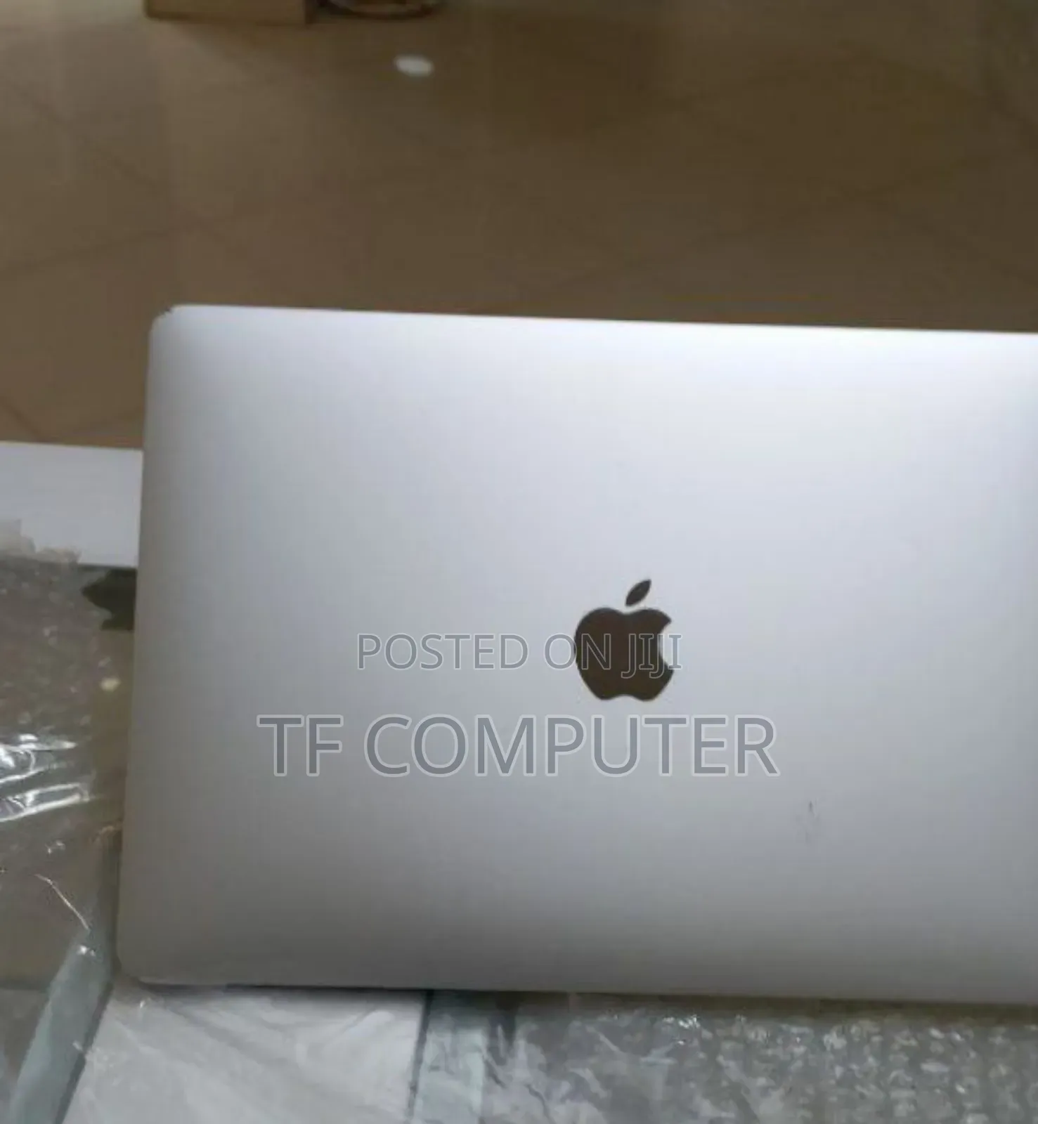 New Laptop Apple MacBook Pro 2017 8GB Intel Core I5 SSD 256GB