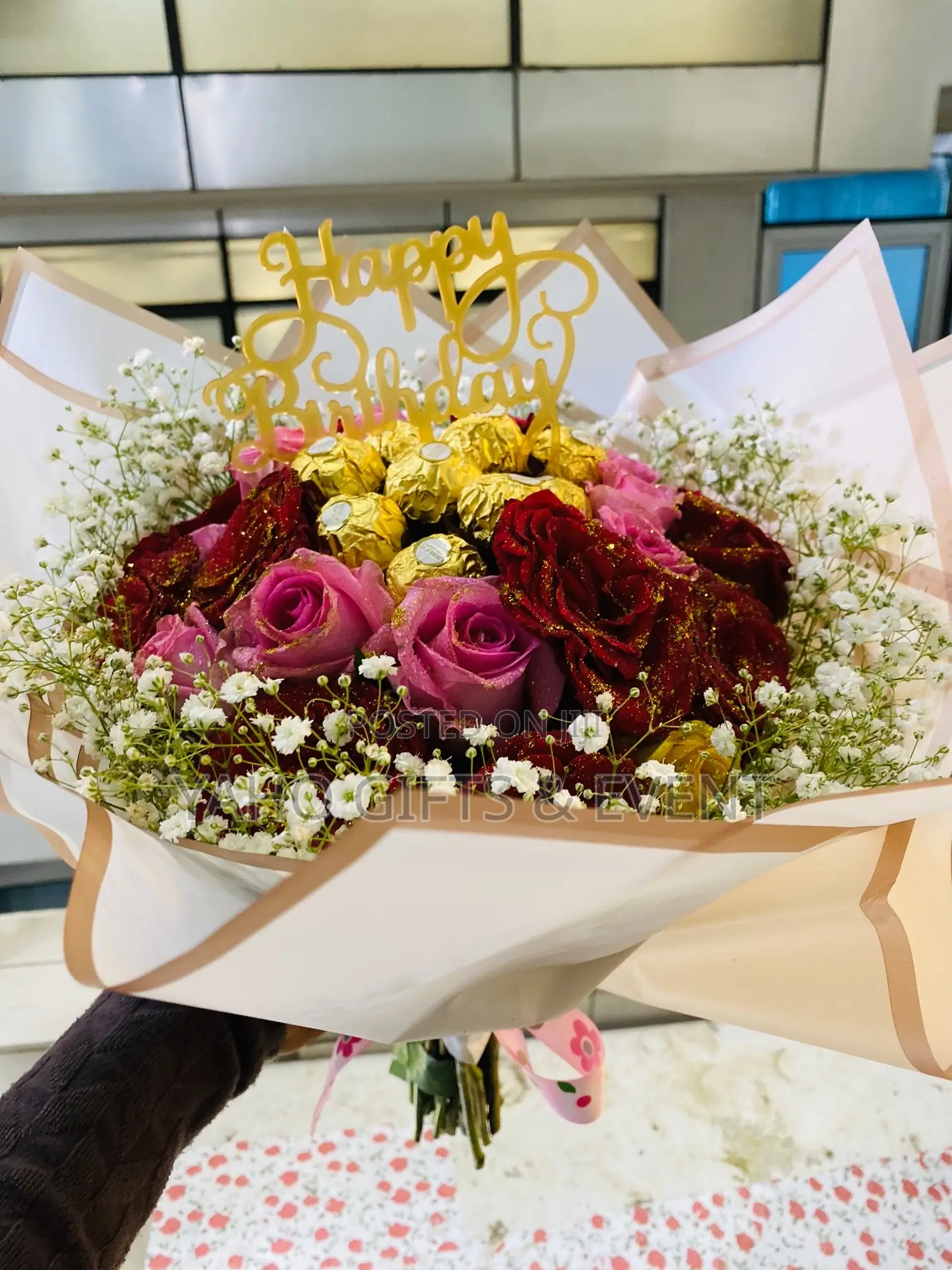 Bouquet With Chocolate Gift