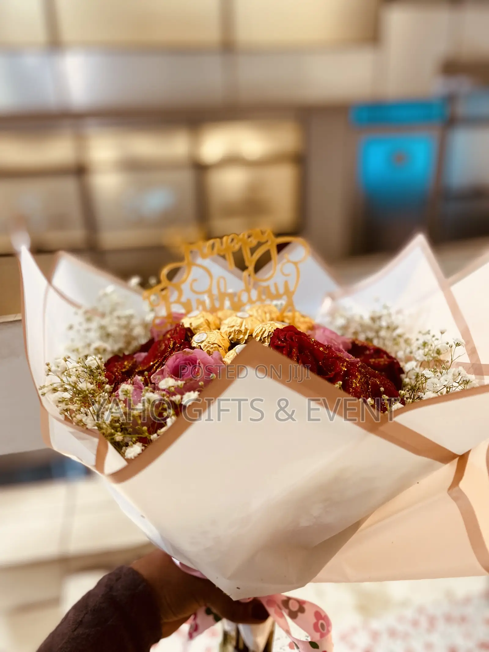 Bouquet With Chocolate Gift