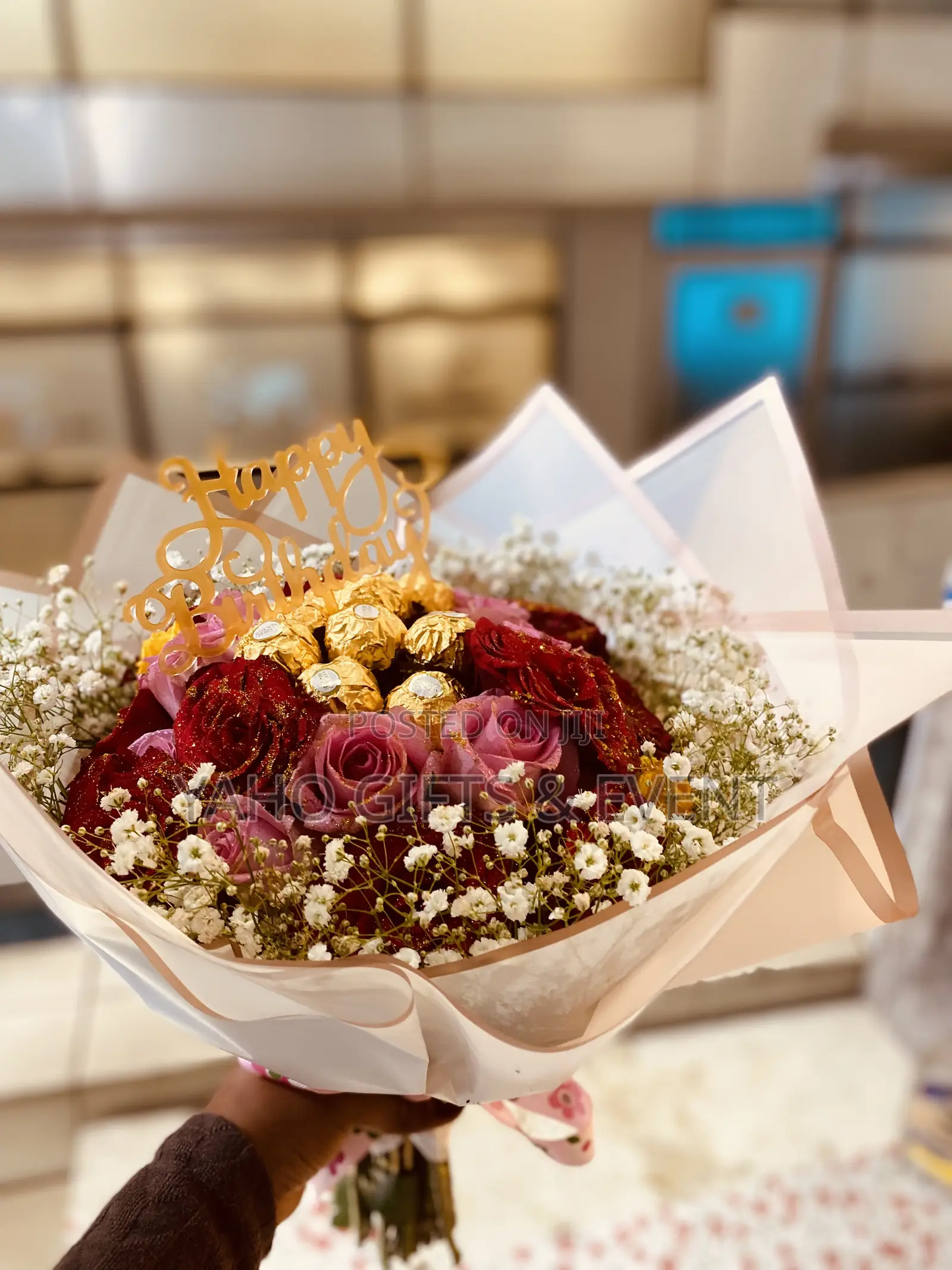 Bouquet With Chocolate Gift
