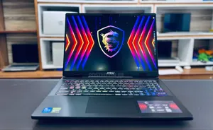 New Laptop MSI Crosshair 15 B12U 16GB Intel Core I7 SSD 1T