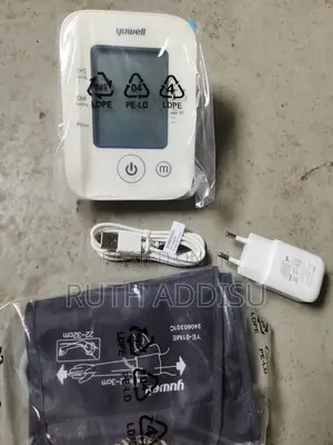 Photo - የደም ግፊት መለኪያ ዲጂታል Digit Blood Pressure Monitor奔走bp Monitor