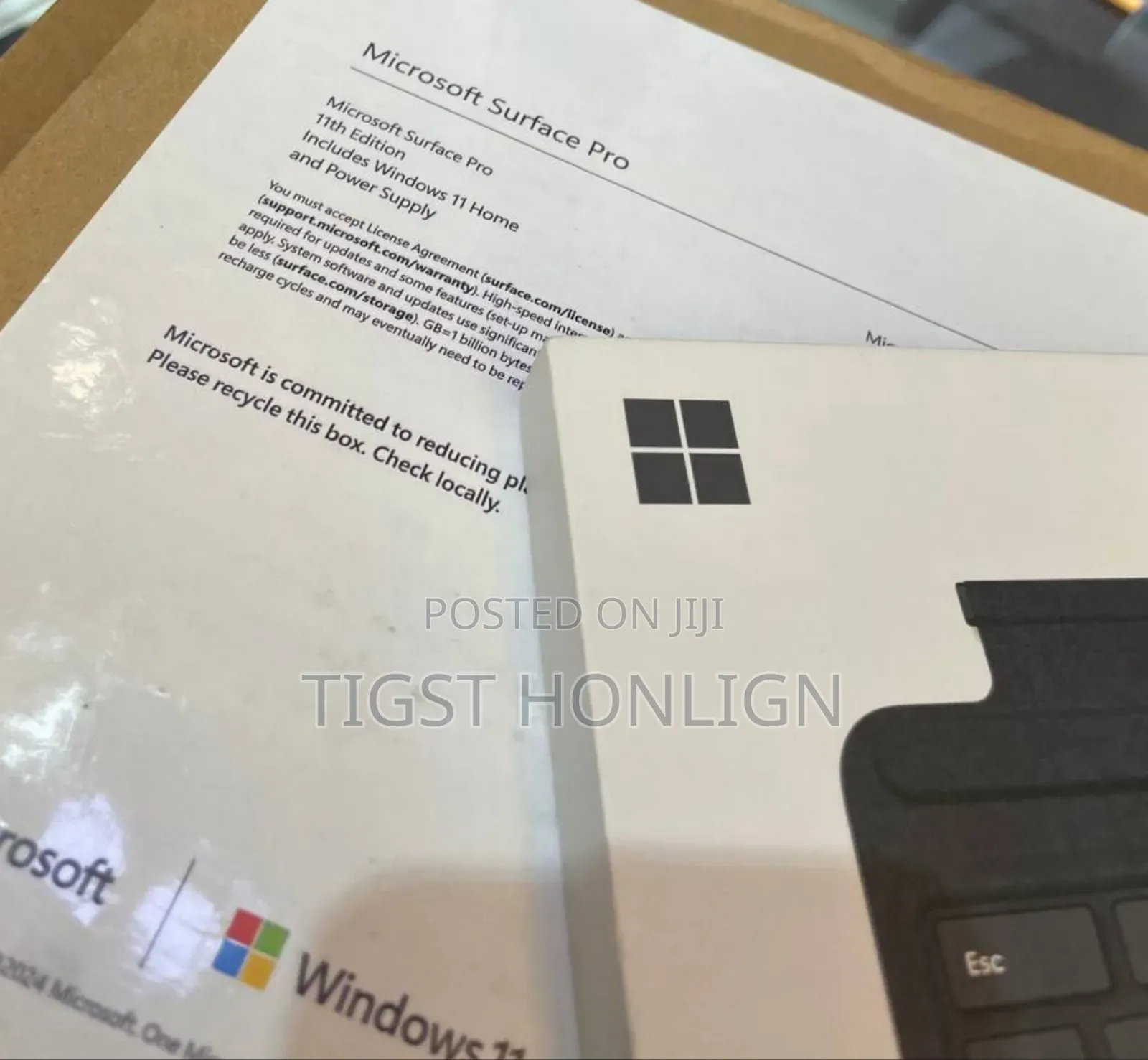 New Microsoft Surface Pro 11th Edition, a Copilot+ PC 16GB SSD 512GB