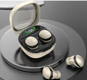 Photo - ትንሿ የጆሮ ማዳመጫ