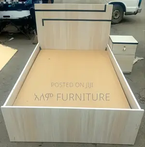 1.20አልጋ(Bed)ከ1ኮመዲኖ ጋር