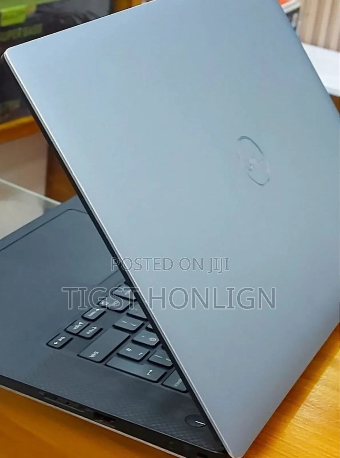 New Laptop Dell Precision 5540 16GB Intel Core I7 SSD 512GB