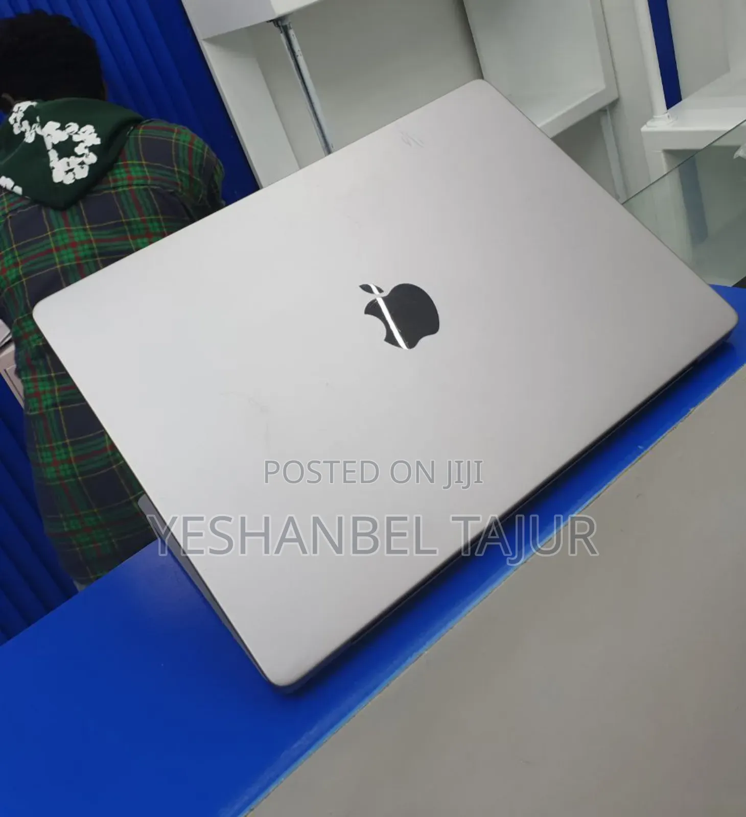 New Laptop Apple MacBook Pro M1 16GB Apple M1 SSD 512GB