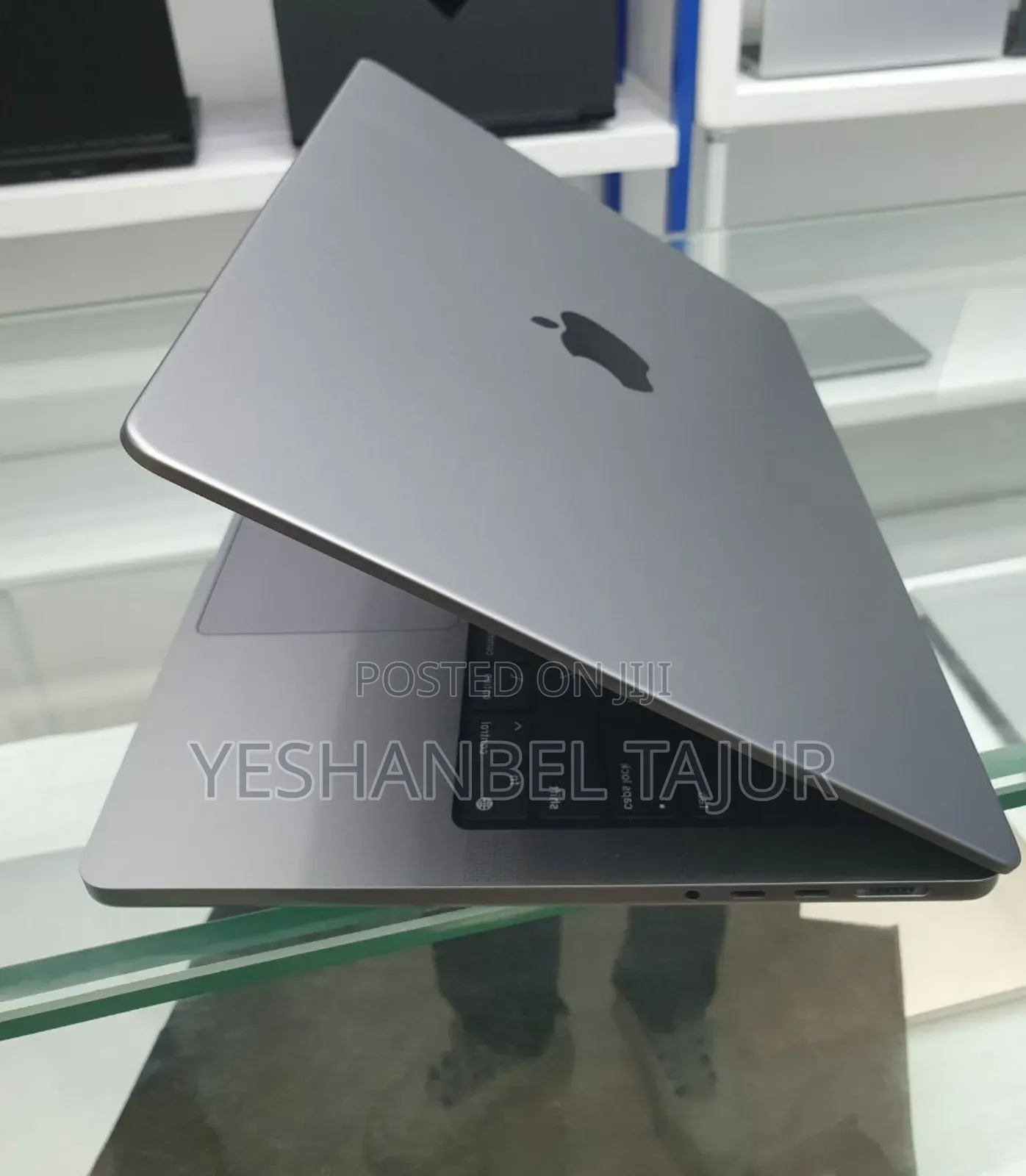 New Laptop Apple MacBook Pro M1 16GB Apple M1 SSD 512GB