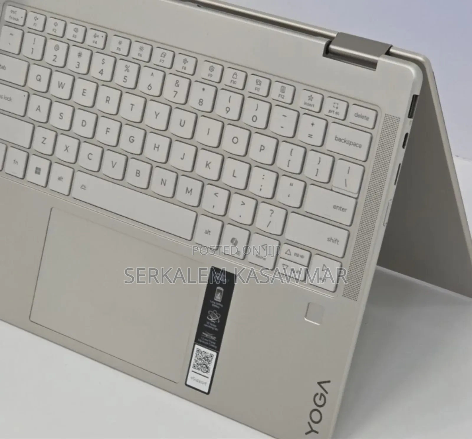 New Laptop Lenovo Yoga 700 16GB AMD Ryzen 7 SSD 1T