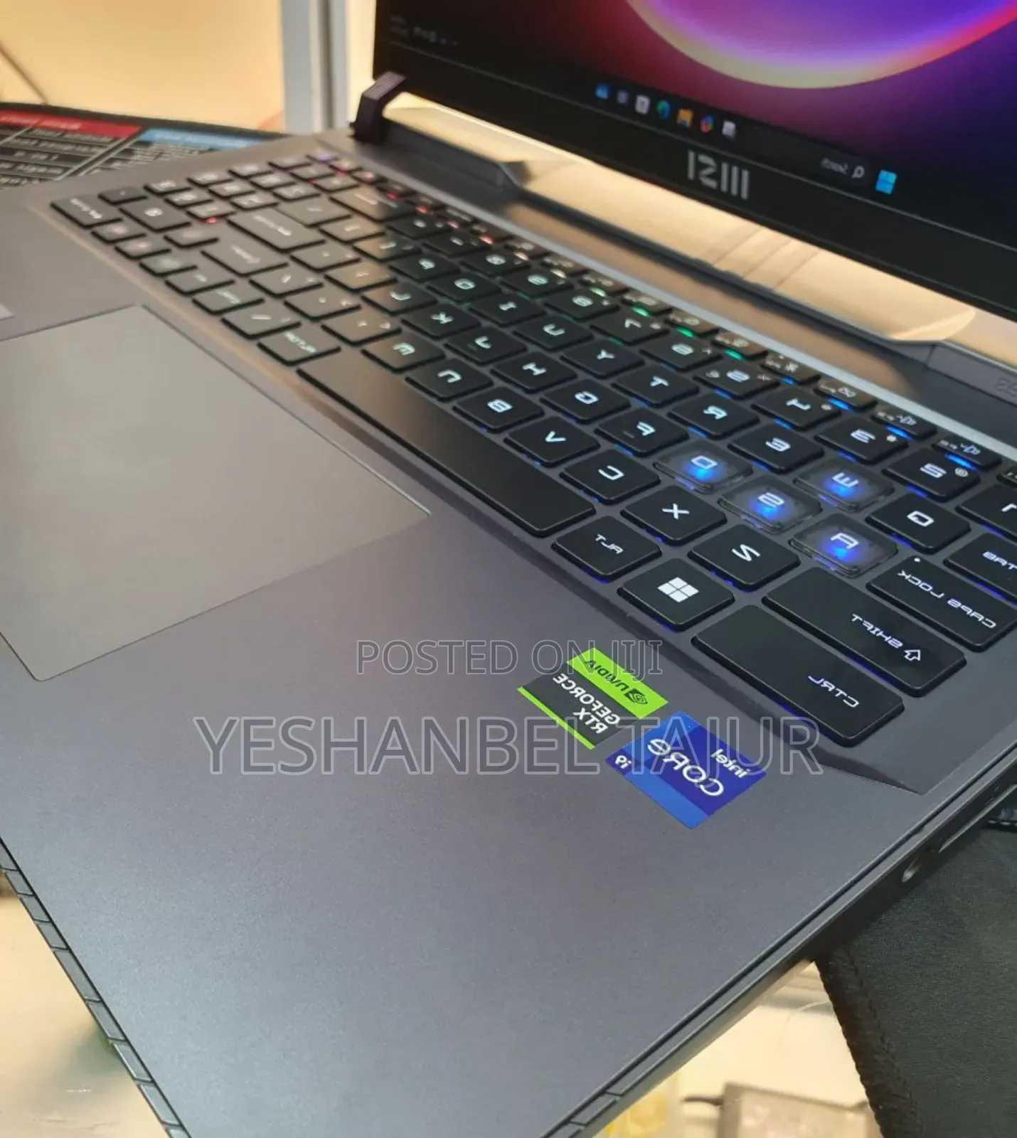 New Laptop MSI Vector 16 HX AI A2XWIG 16GB Intel Core I9 SSD 1T