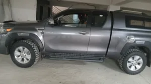 Toyota Hilux 2013 Blue