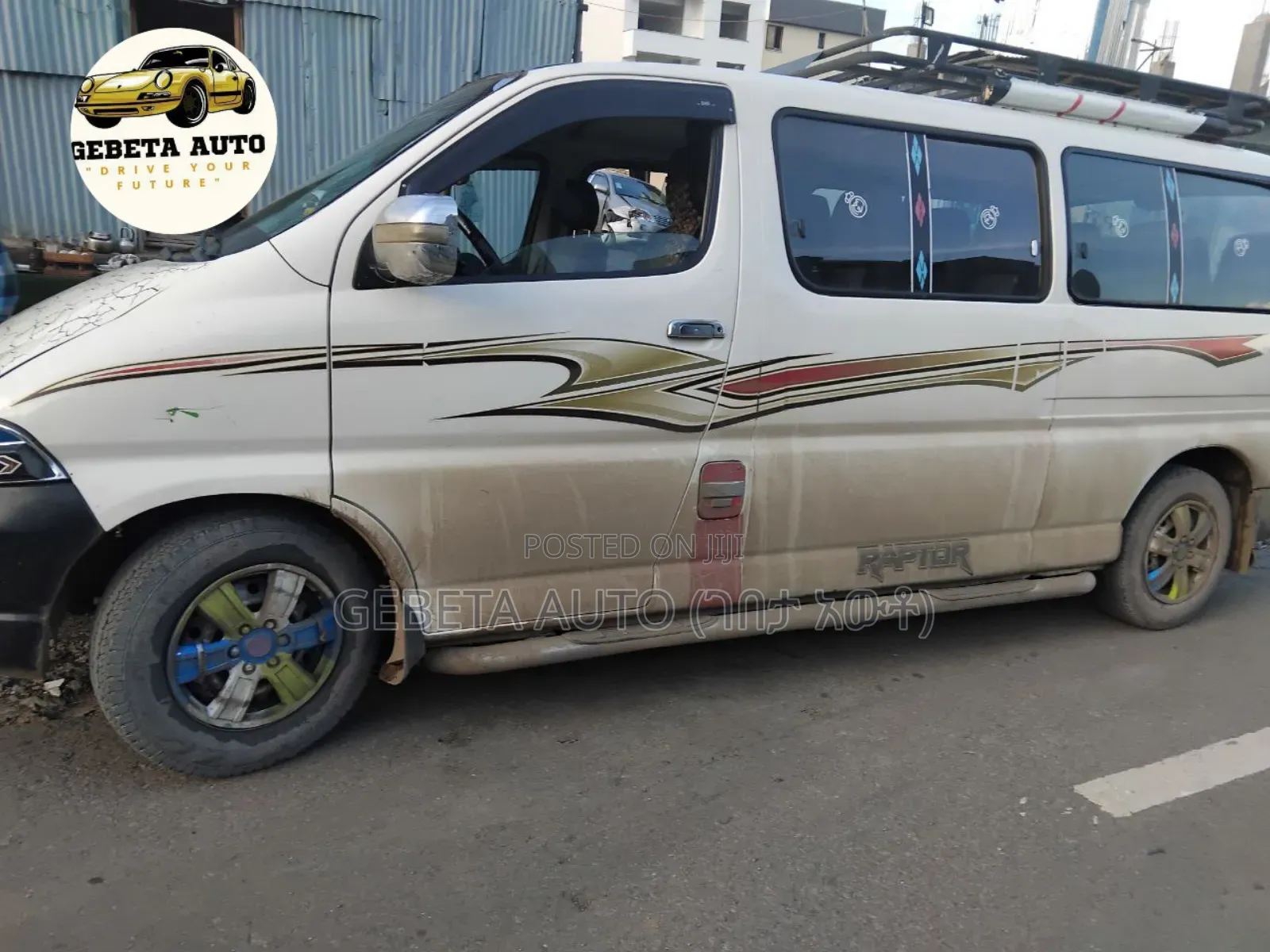 Toyota HiAce 2001 White