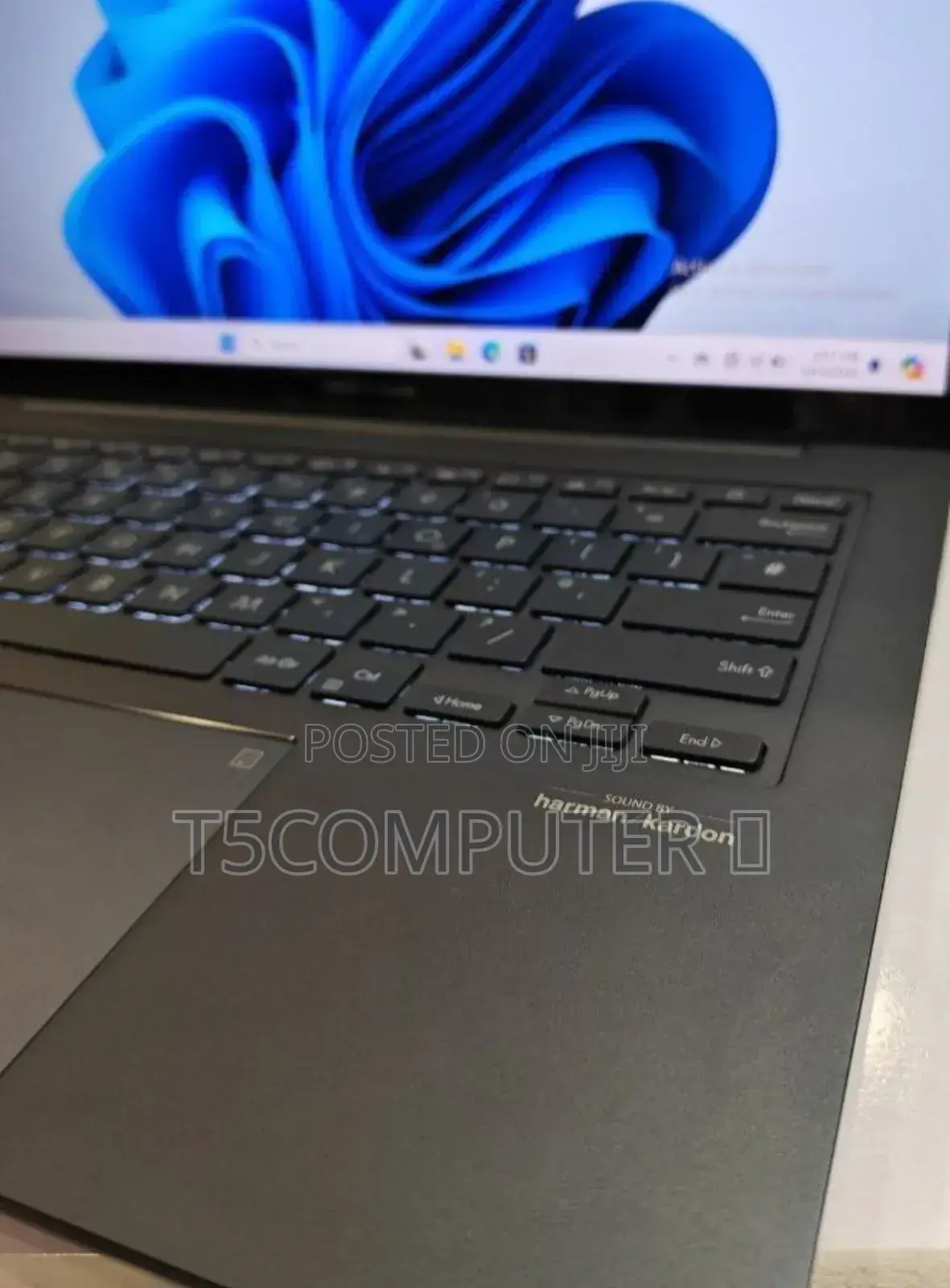 New Laptop Asus ZenBook 3 UX390UA 16GB Intel Core I7 SSD 512GB