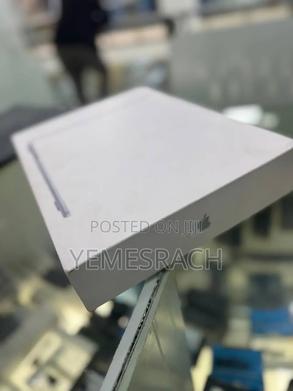 New Apple iPad (2025) 256 GB White