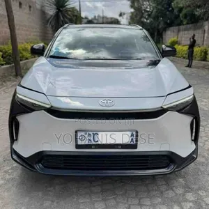 Photo - Toyota bZ4X 2023 White