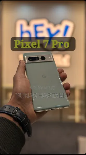 Photo - New Google Pixel 7 Pro 128 GB