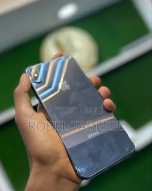 Photo - Apple iPhone XS Max 64 GB