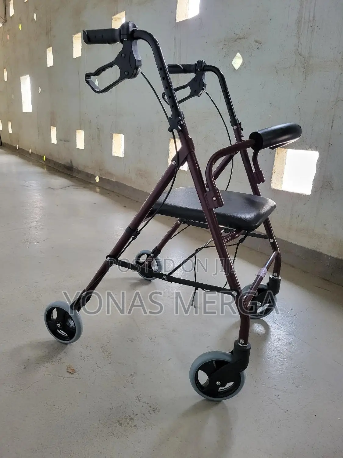 2in1 Walker+Chair冗٧4-Wheel Rollator With Loop Brakes٥万walker