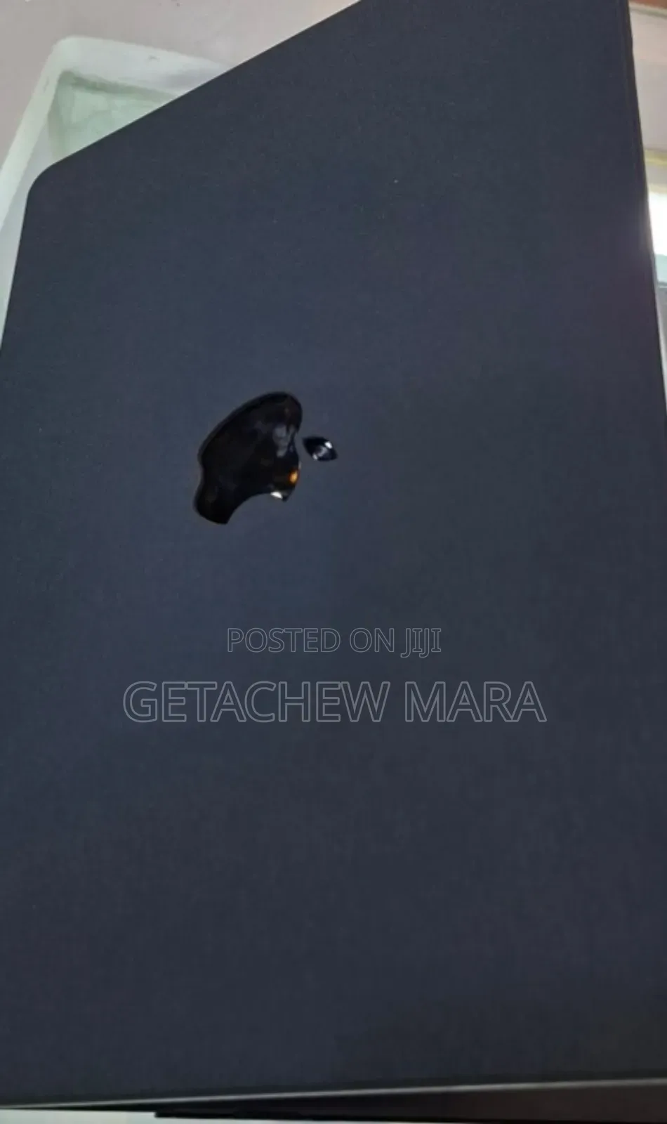 New Laptop Apple MacBook Air 2022 M2 8GB Apple M1 Pro SSD 256GB