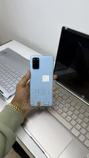 Photo - New Samsung Galaxy S20+ 5G 128 GB Blue