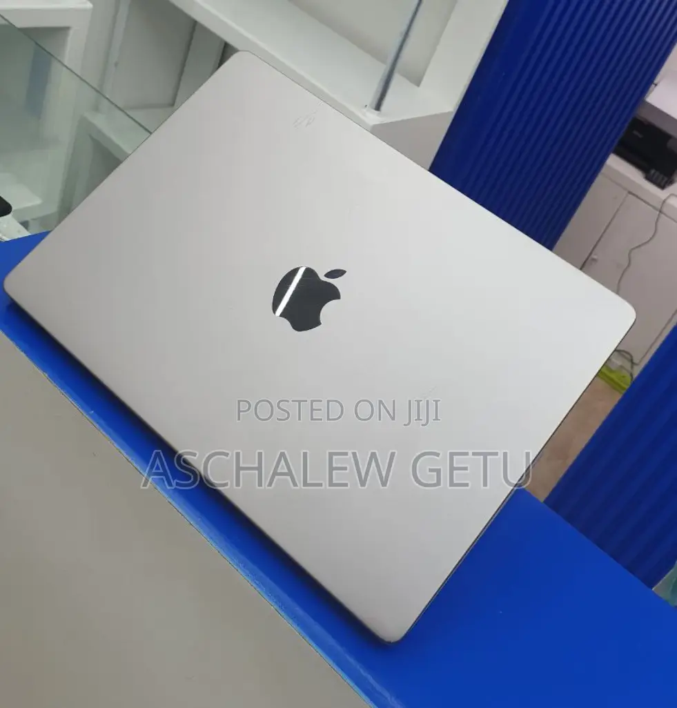 New Laptop Apple MacBook Pro 2021 M1 16GB Apple M1 Pro SSD 512GB