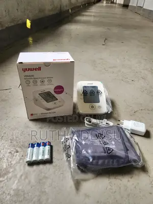 Photo - Digital Blood Pressuer Monitor鴦我large LCD New Bp Monitor