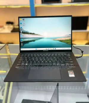 Photo - New Laptop Asus Zenbook Duo 14 16GB AMD Ryzen 5 SSD 512GB