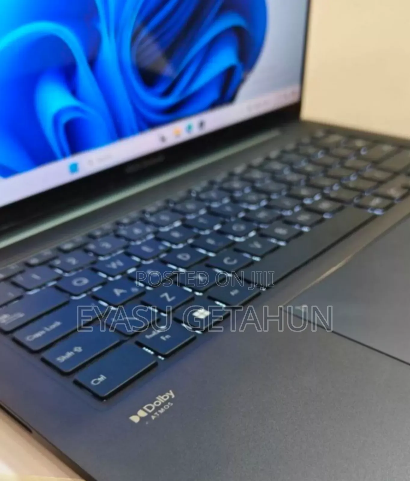 New Laptop Asus ZenBook 13 UX331UN 16GB Intel Core I7 SSD 512GB