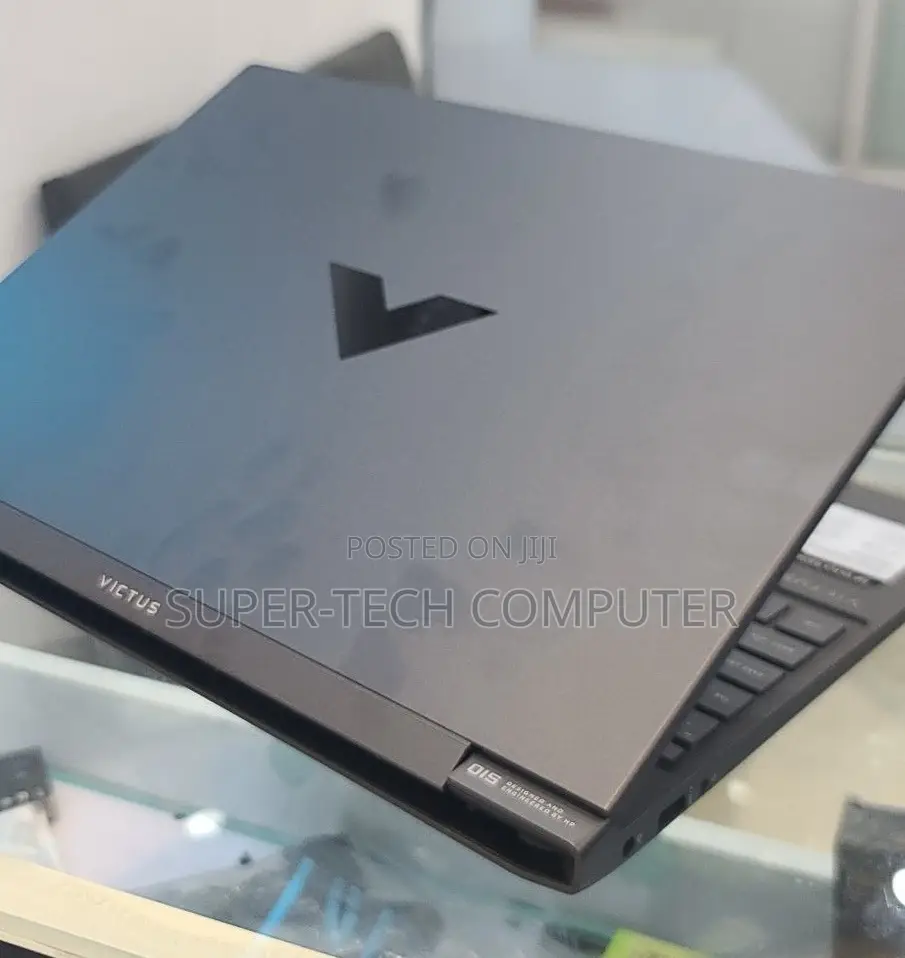 New Laptop HP Victus 15 16GB Intel Core I5 SSD 512GB