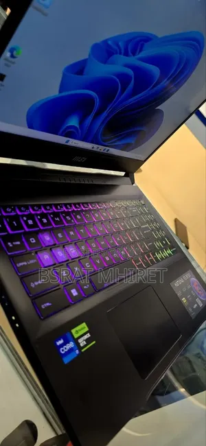 New Laptop MSI Katana 15 16GB Intel Core I7 SSD 512GB