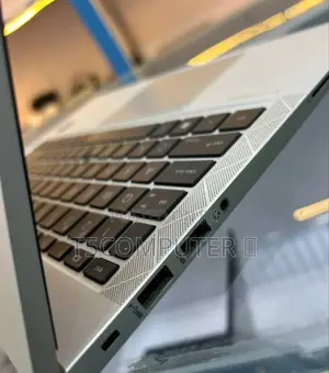 New Laptop HP EliteBook 840 G8 16GB Intel Core I7 SSD 512GB