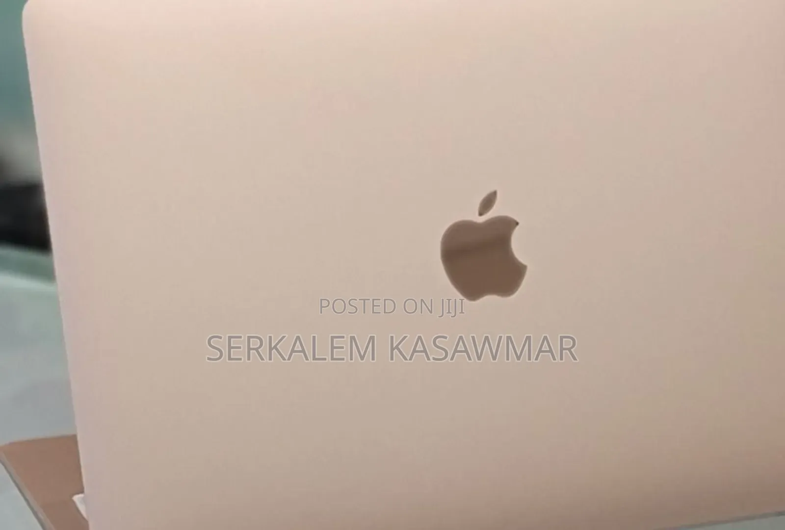 New Laptop Apple MacBook Air 2020 M1 8GB Apple M1 SSD 256GB