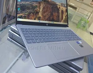 New Laptop HP 16GB SSD 512GB