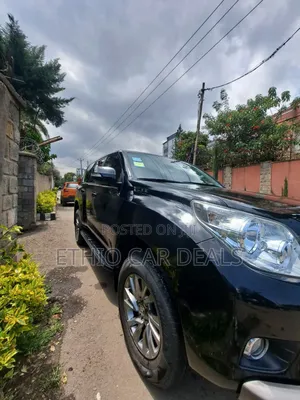 Toyota Land Cruiser Prado 2012 Black