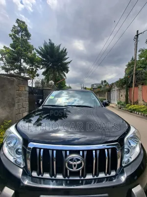 Photo - Toyota Land Cruiser Prado 2012 Black