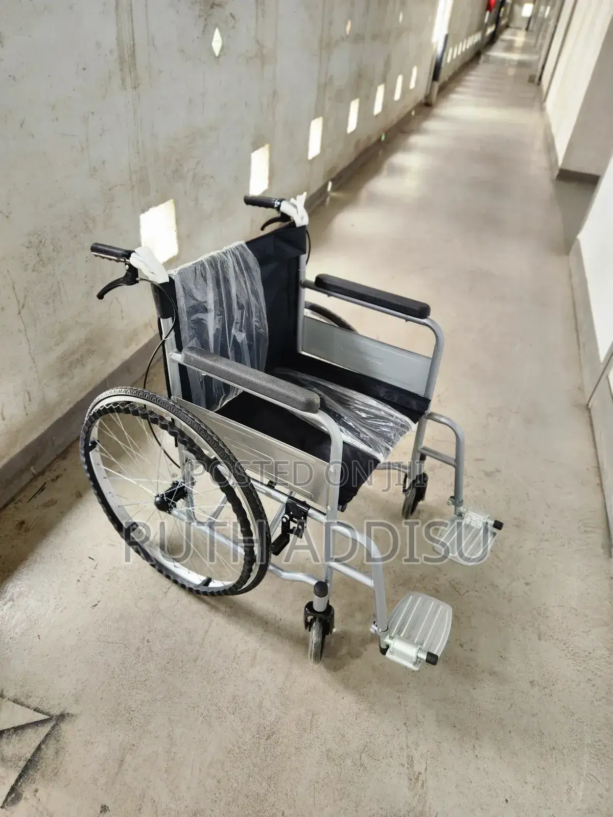 Wheelchair袸了wheelchair走出wheelchair可愛wheelchair糕時wheelchair
