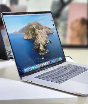 New Laptop Apple MacBook Pro 2019 32GB Intel Core I9 SSD 1T