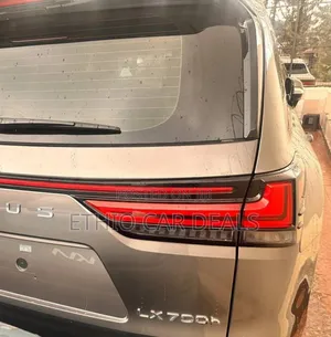 New Lexus LX 2025 Gray