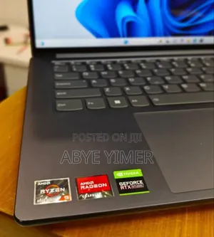 New Laptop Lenovo 32GB AMD Ryzen 9 SSD 512GB