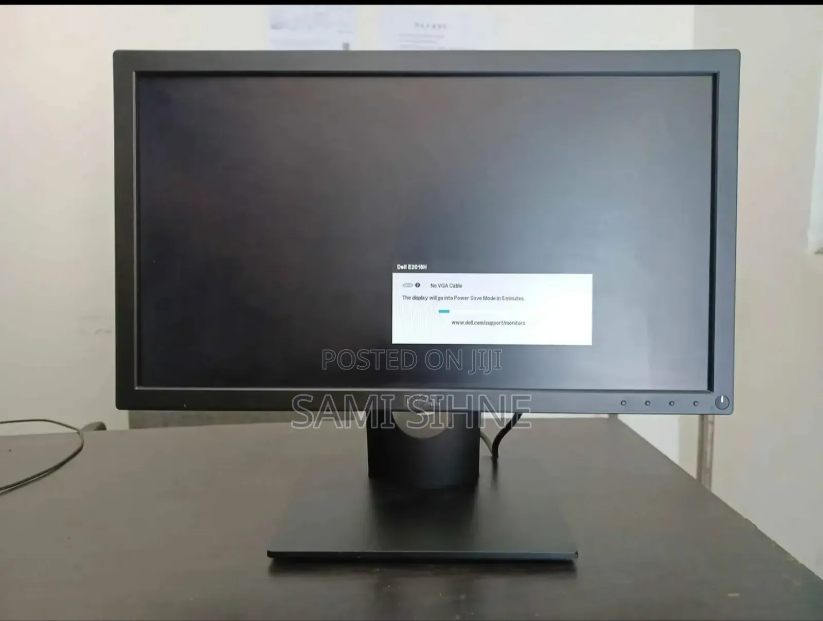 Dell 19 Inch Wide Monitor Vga and Dp Ports Available