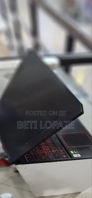 New Laptop Acer Nitro 5 16GB Intel Core I5 SSD 256GB