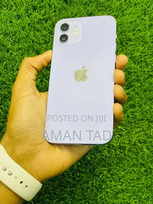 Photo - Apple iPhone 12 128 GB Purple
