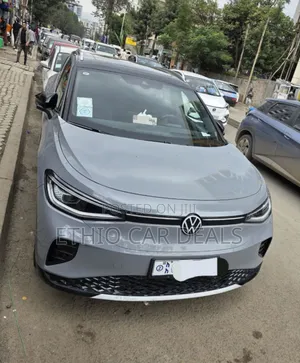 Photo - Volkswagen ID.4 2022 Gray