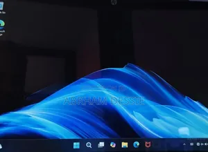 New Laptop HP 16GB Intel Core Ultra 7 SSD 512GB