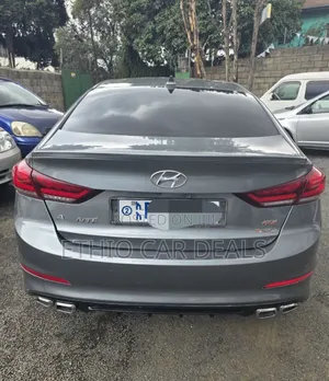 Hyundai Avante 2017 Gray