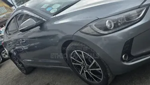 Hyundai Avante 2017 Gray
