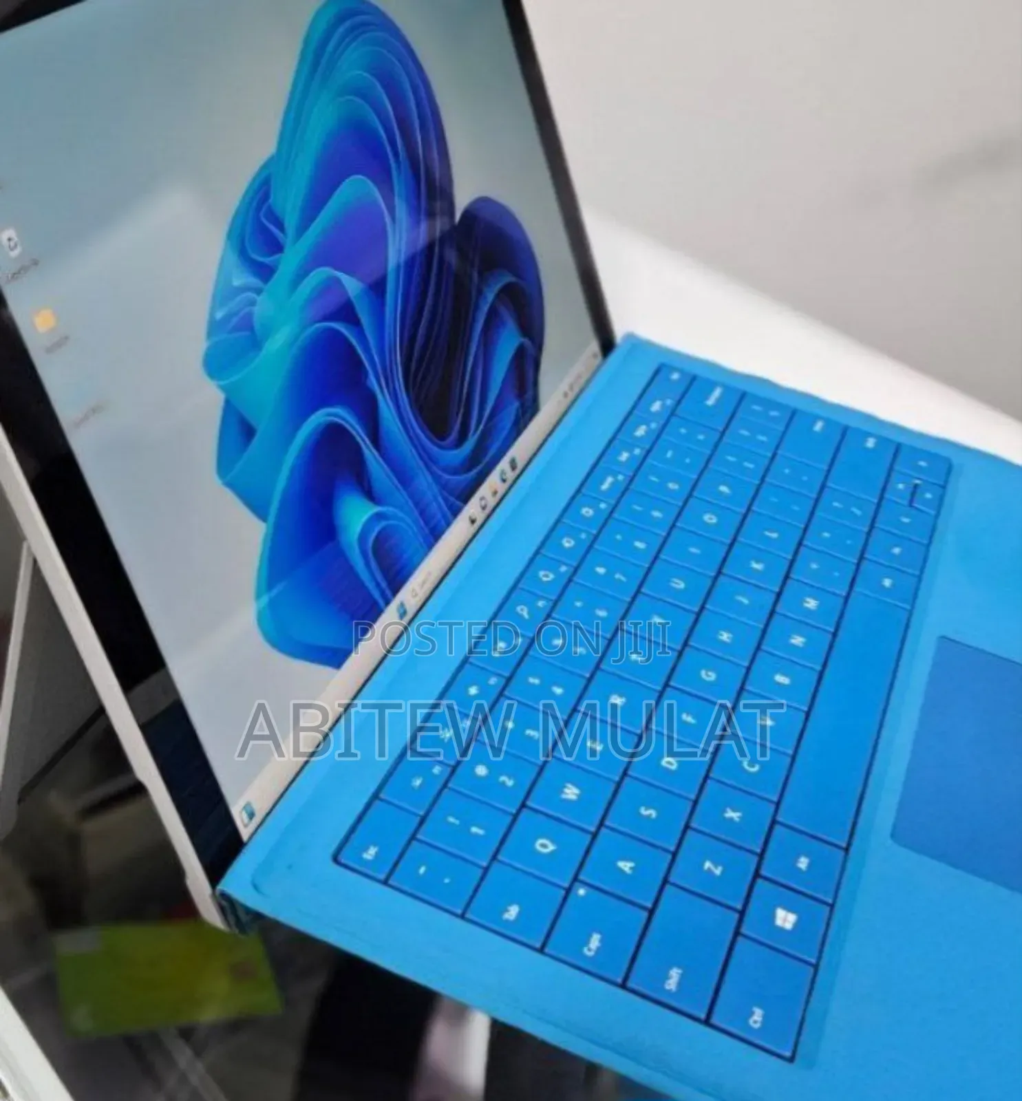 New Laptop Microsoft Surface Pro 7 8GB Intel Core I5 SSD 128GB