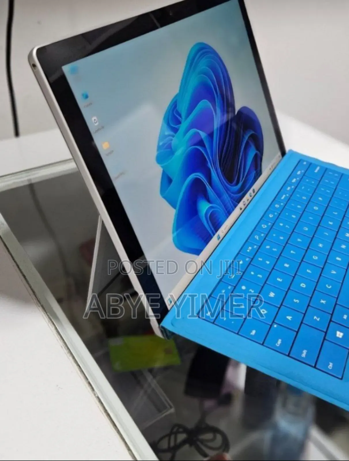 New Laptop Microsoft Surface Pro 7 8GB Intel Core I5 SSD 128GB