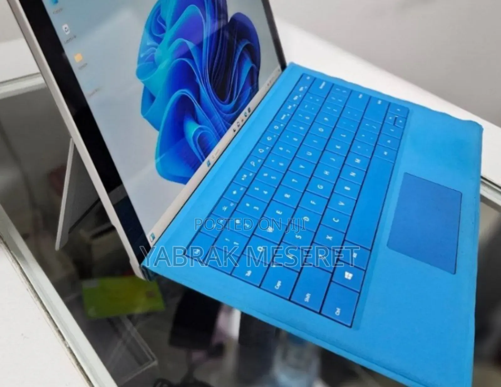 New Laptop Microsoft Surface Pro 7 8GB Intel Core I5 SSD 128GB