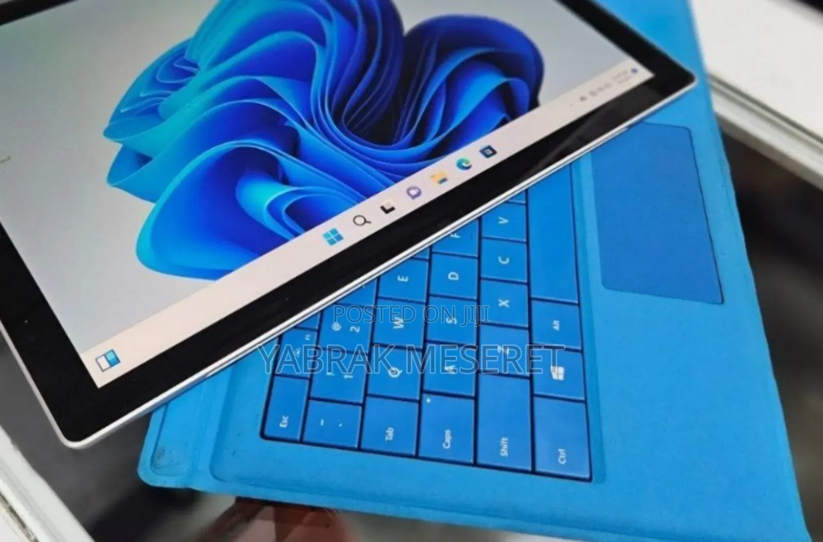 New Laptop Microsoft Surface Pro 7 8GB Intel Core I5 SSD 128GB